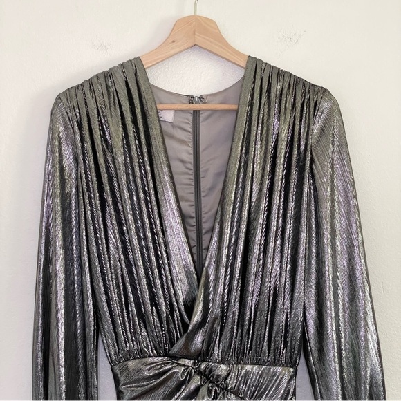 NWT House of CB Alvona Metallic Silver Plisse Drape Mini Dress Small - Picture 7 of 16